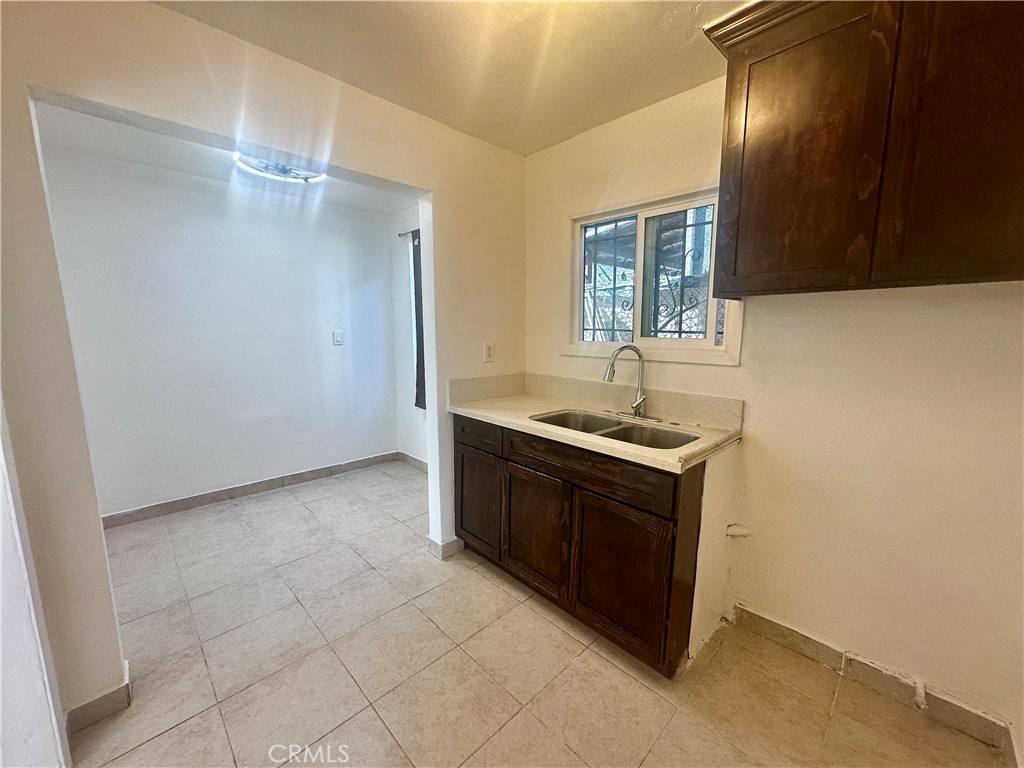 Apartment for rent at 113 W 97th St #113, Los Angeles, CA 90003