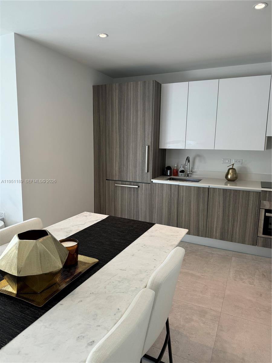 Apartment for rent at 239 SW 9th St #1405, Miami, FL 33130