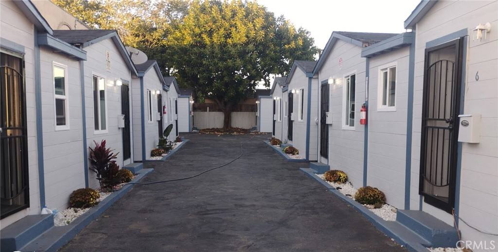 Apartment for rent at 3717 W Imperial Highway 3717-8, Inglewood, CA 90303