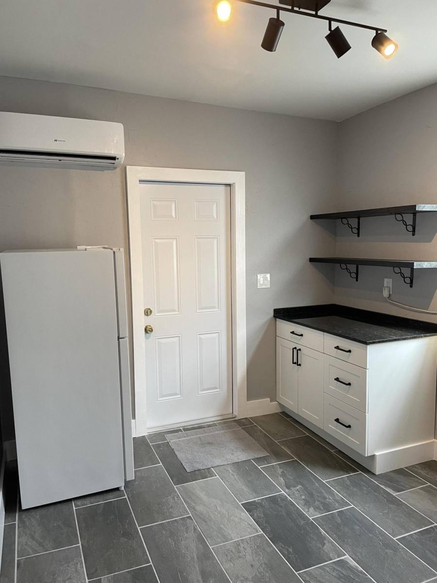 Apartment for rent at 432 15th St #432-2, West Palm Beach, FL 33401