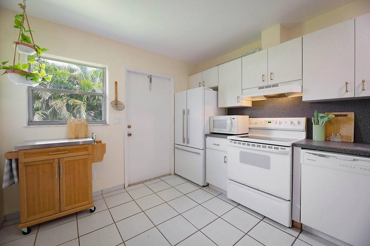 Apartment for rent at 359 W D Rd #3591A, Loxahatchee, FL 33470