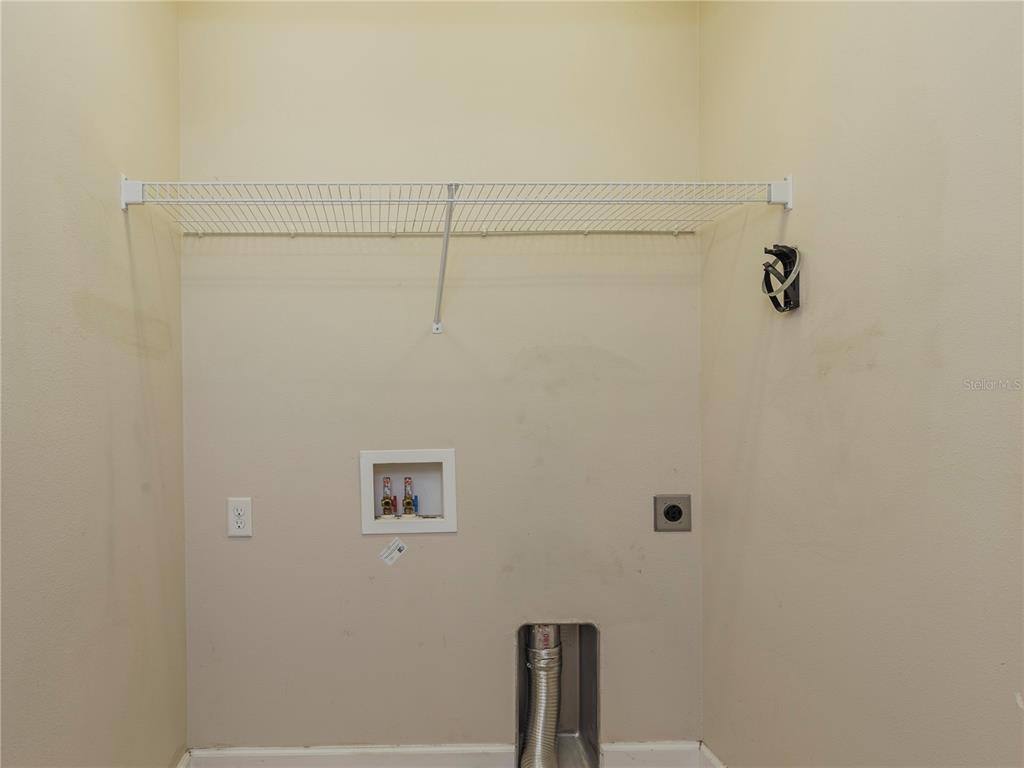 Apartment for rent at 20463 NW 248th Dr, High Springs, FL 32643
