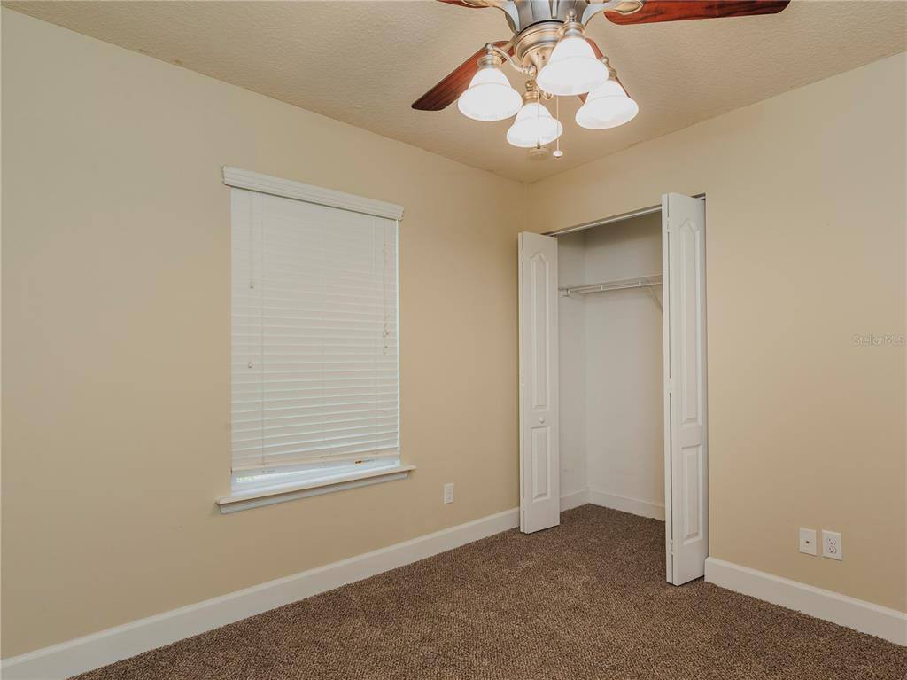 Apartment for rent at 20463 NW 248th Dr, High Springs, FL 32643