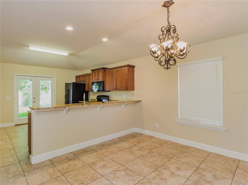 Apartment for rent at 20463 NW 248th Dr, High Springs, FL 32643