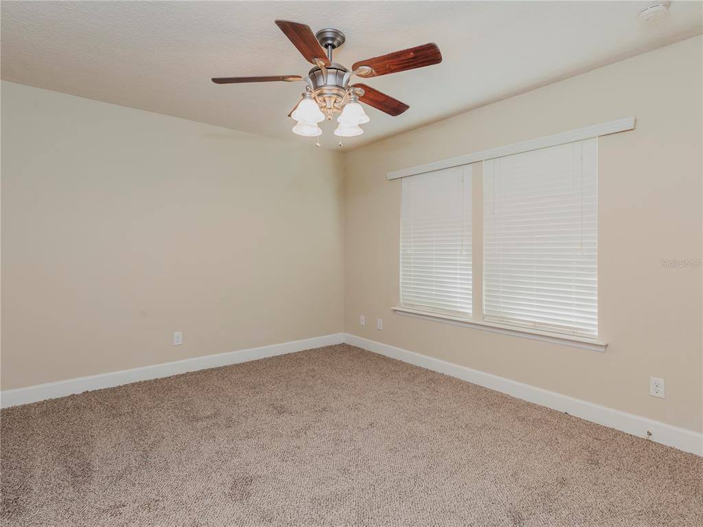 Apartment for rent at 20463 NW 248th Dr, High Springs, FL 32643