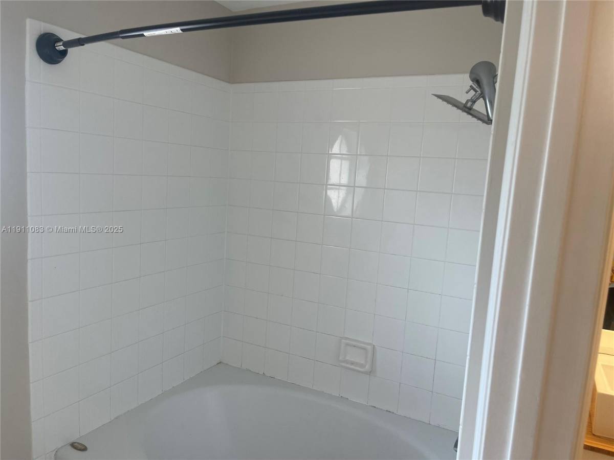 Townhouse for rent at 854 NW 208th Dr #854, Hollywood, FL 33029