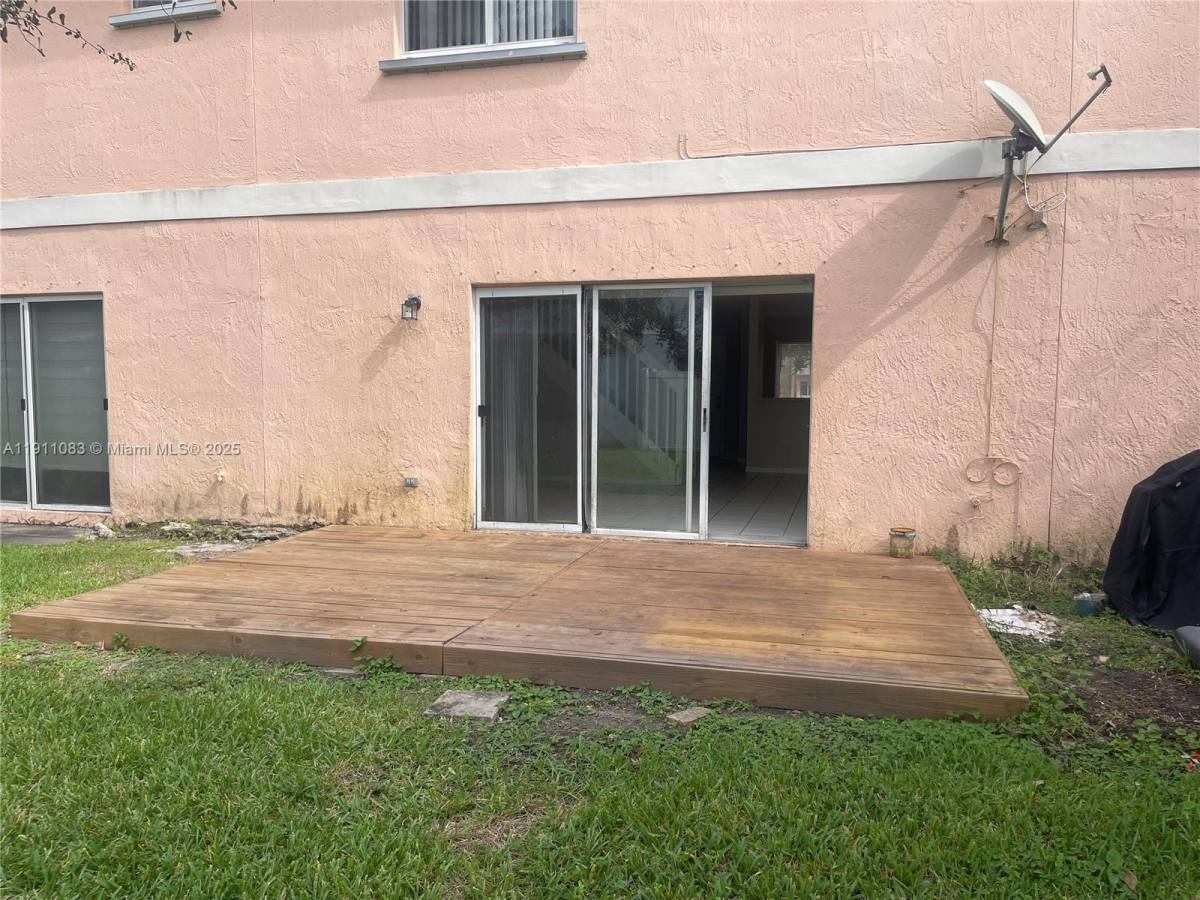 Townhouse for rent at 854 NW 208th Dr #854, Hollywood, FL 33029