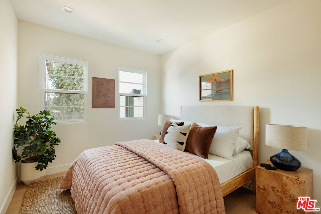 Apartment for rent at 1016 Manzanita St, Los Angeles, CA 90029