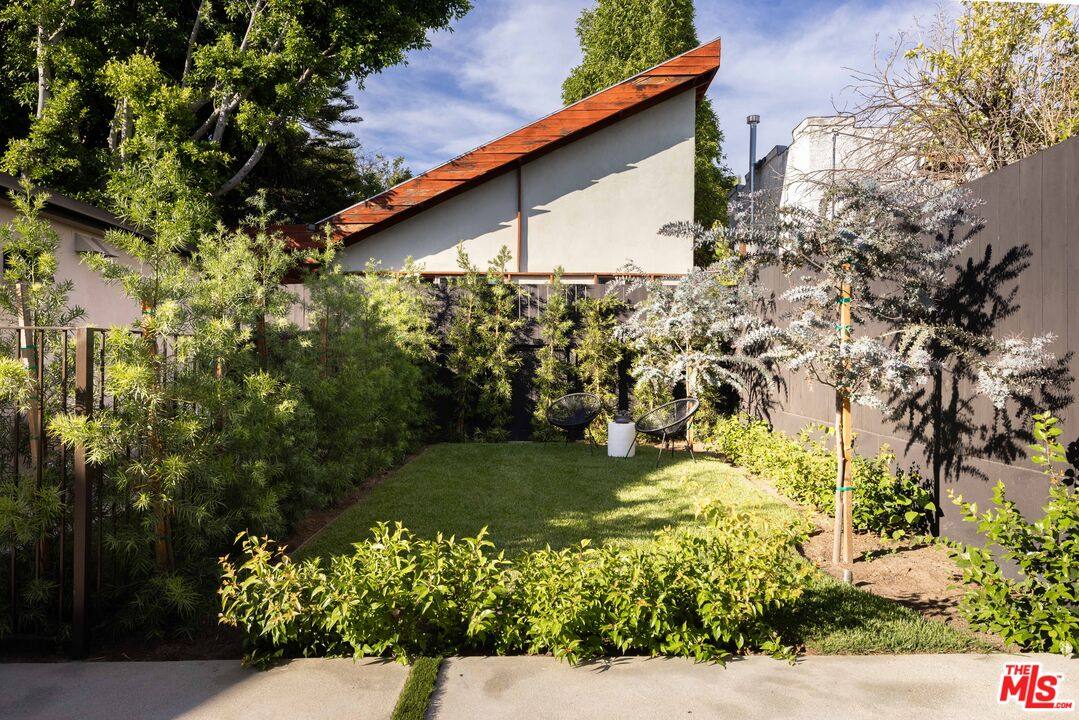 Apartment for rent at 1016 Manzanita St, Los Angeles, CA 90029