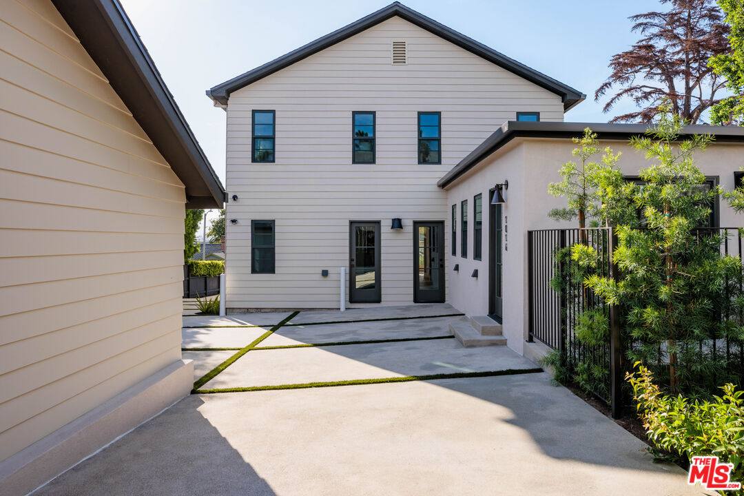 Apartment for rent at 1016 Manzanita St, Los Angeles, CA 90029