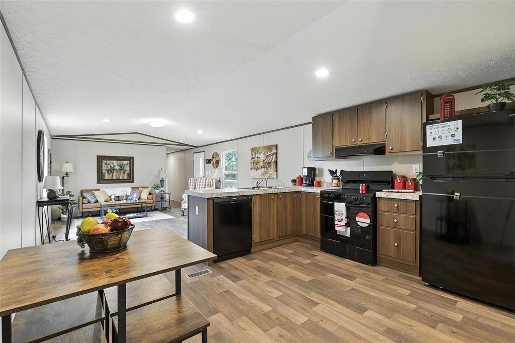 Apartment for rent at 4214 W Virginia Dr, Granbury, TX 76048