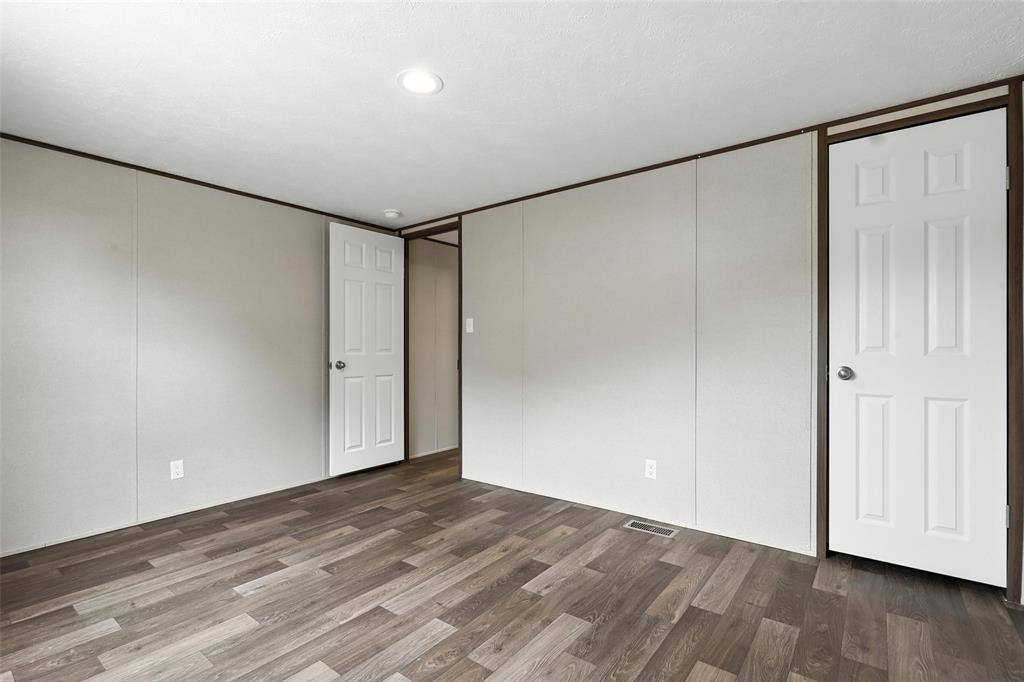 Apartment for rent at 4214 W Virginia Dr, Granbury, TX 76048