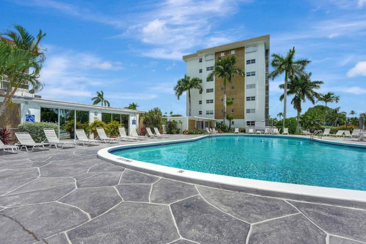 Condo for rent at 3040 NE 16th Ave #205, Fort Lauderdale, FL 33334