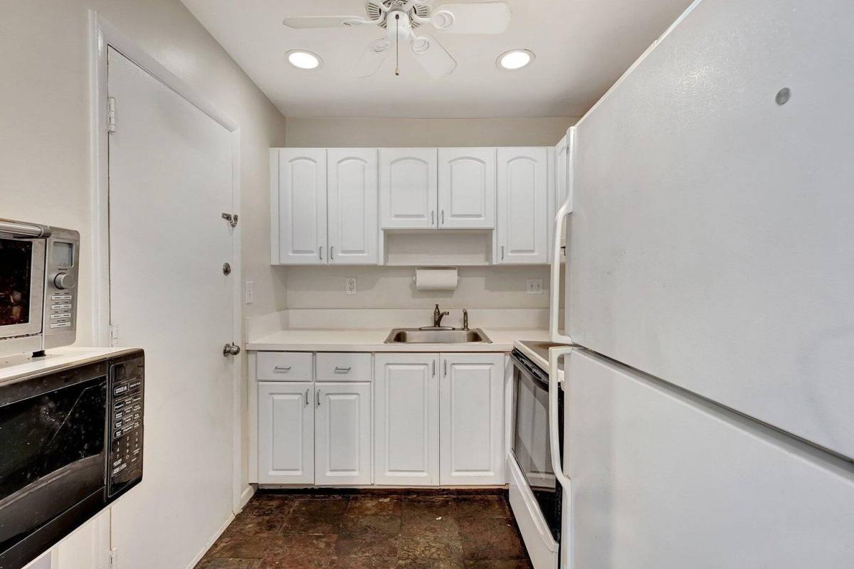 Condo for rent at 3040 NE 16th Ave #205, Fort Lauderdale, FL 33334