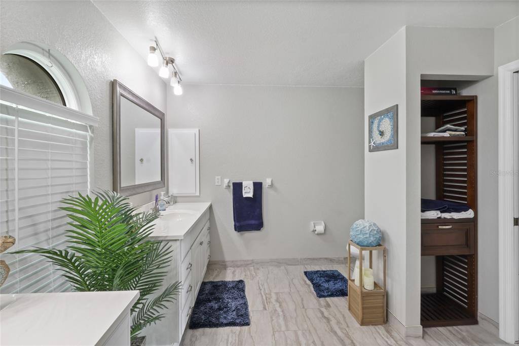 Apartment for rent at 27401 Voyageur Dr, Punta Gorda, FL 33983