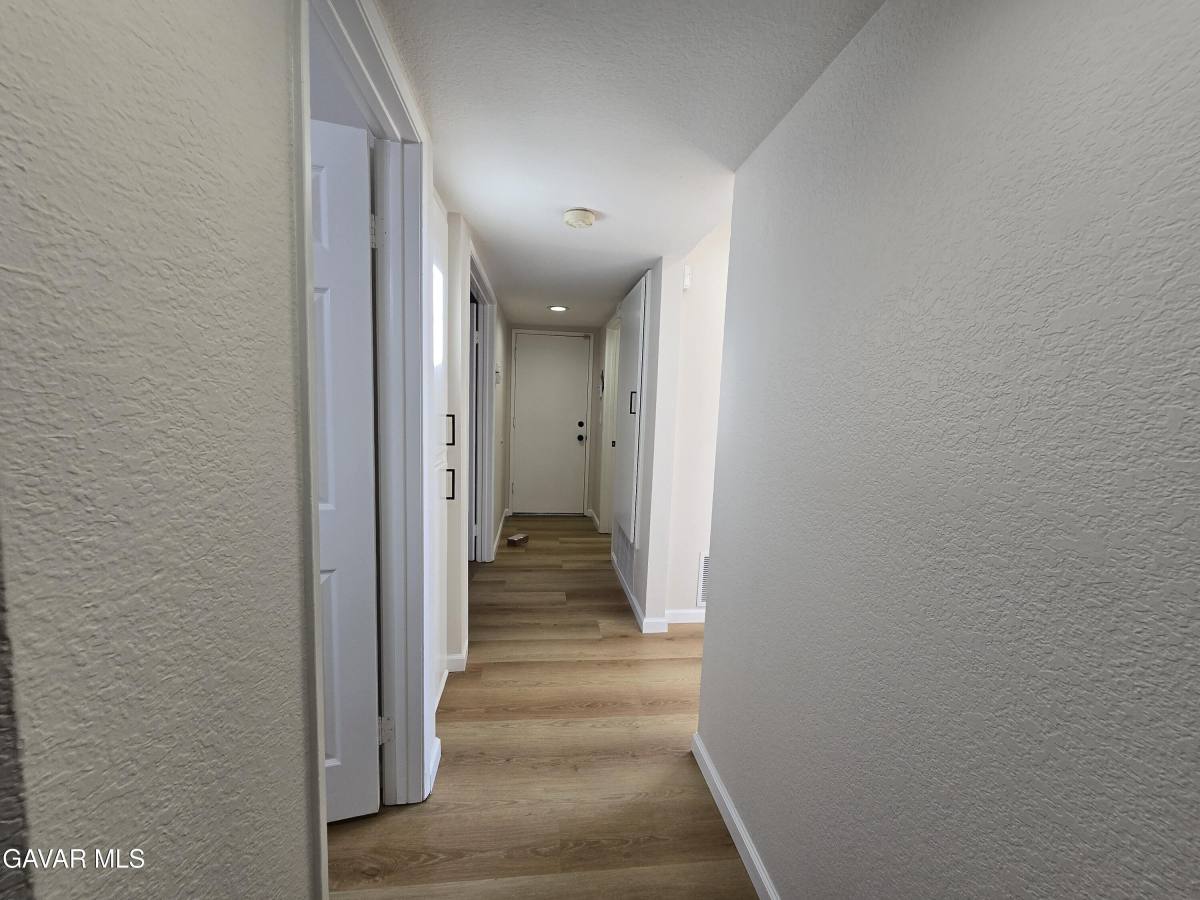 Apartment for rent at 2007 Willowbrook Ave, Palmdale, CA 93551