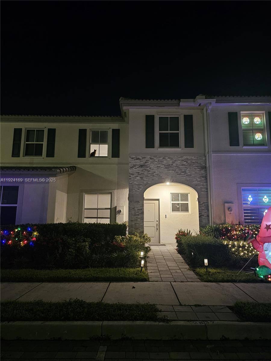 Townhouse for rent at 2637 SE 17th St, Homestead, FL 33035