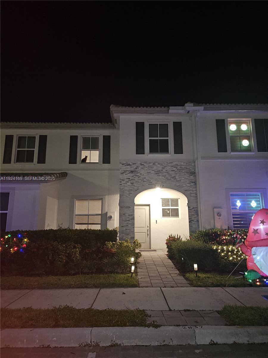 Townhouse for rent at 2637 SE 17th St, Homestead, FL 33035
