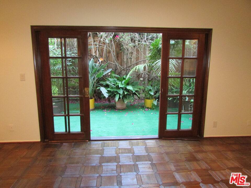 Townhouse for rent at 1850 Midvale Ave #7, Los Angeles, CA 90025