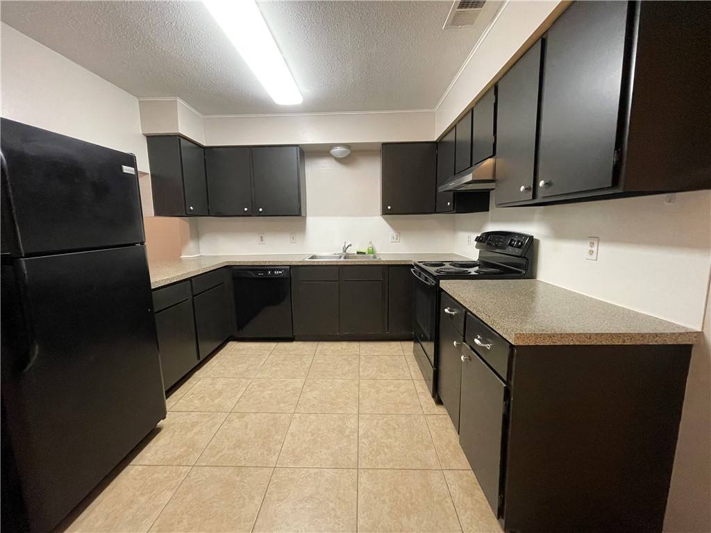 Apartment for rent at 4805 Shadowbend Dr #4805A, Corpus Christi, TX 78413