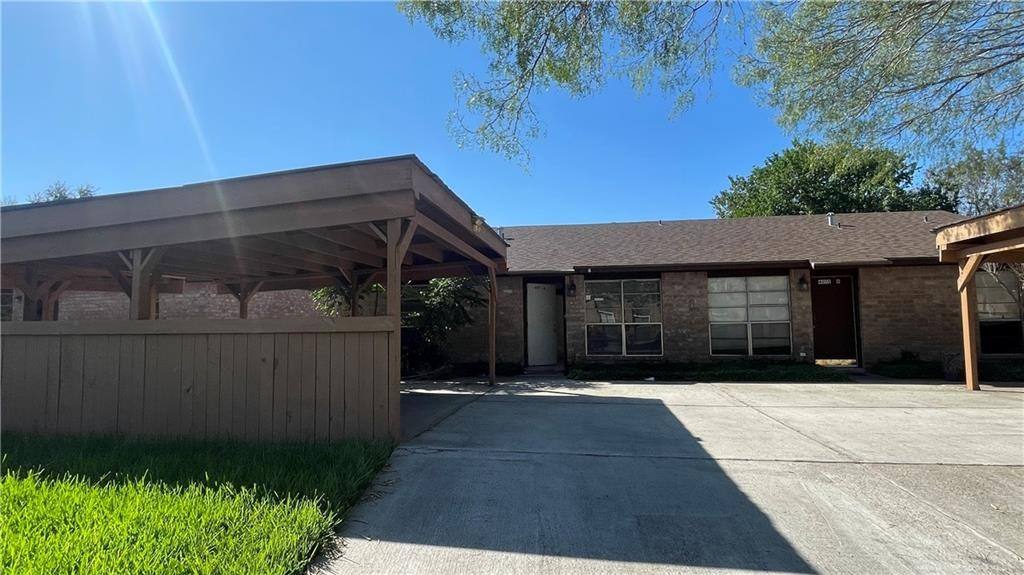 Apartment for rent at 4805 Shadowbend Dr #4805A, Corpus Christi, TX 78413