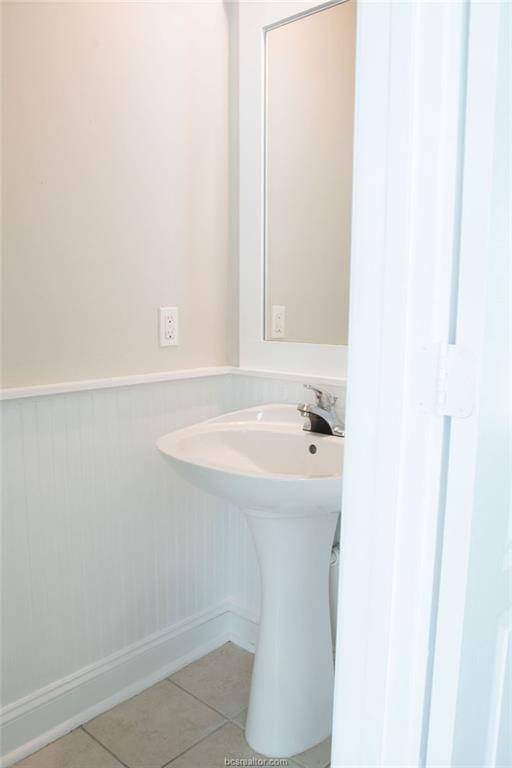 Condo for rent at 1725 Harvey Mitchell Parkway S #2321, College Station, TX 77840