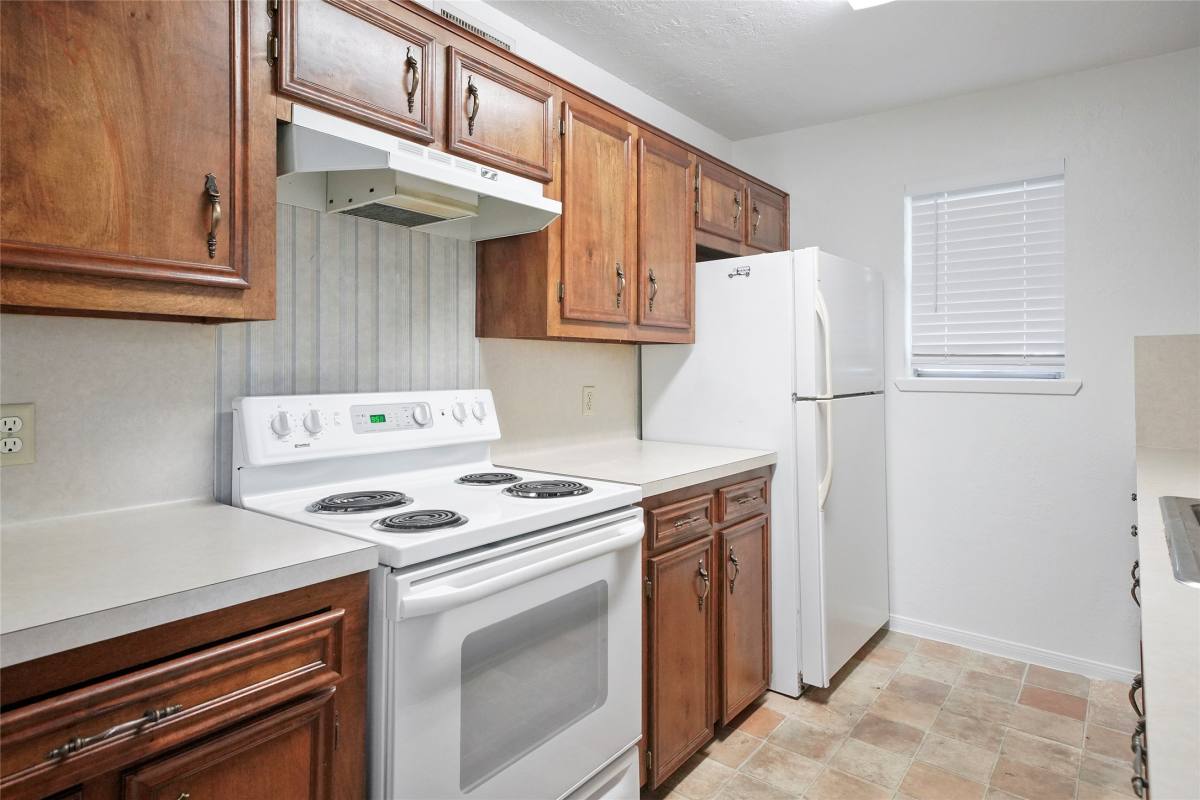 Apartment for rent at 18121 Atkinson Lane, Conroe, TX 77384