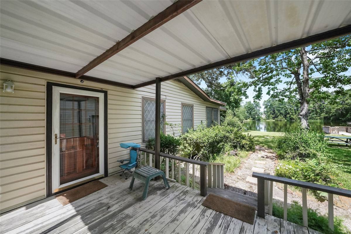 Apartment for rent at 18121 Atkinson Lane, Conroe, TX 77384