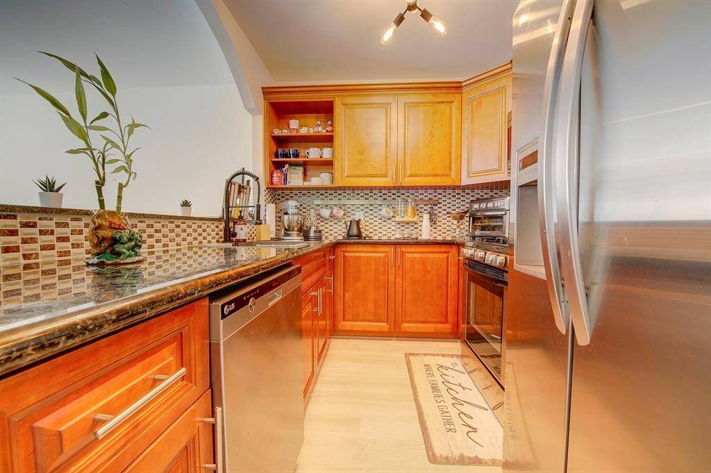 Apartment for rent at 18111 NW 68th Ave #18111I210, Hialeah, FL 33015