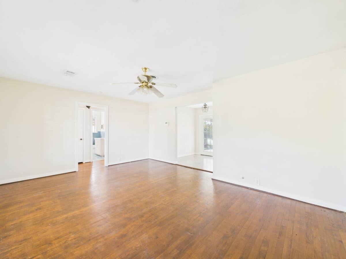Apartment for rent at 3035 Guese Rd, Houston, TX 77018