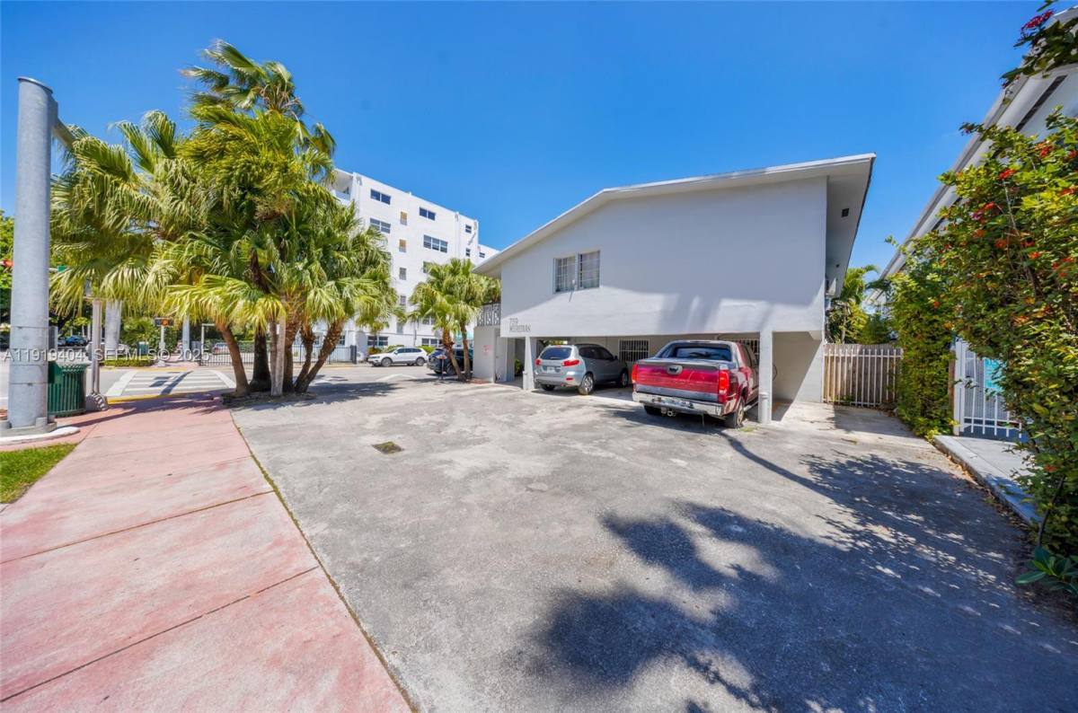 Apartment for rent at 759 Meridian Ave #759-3, Miami Beach, FL 33139