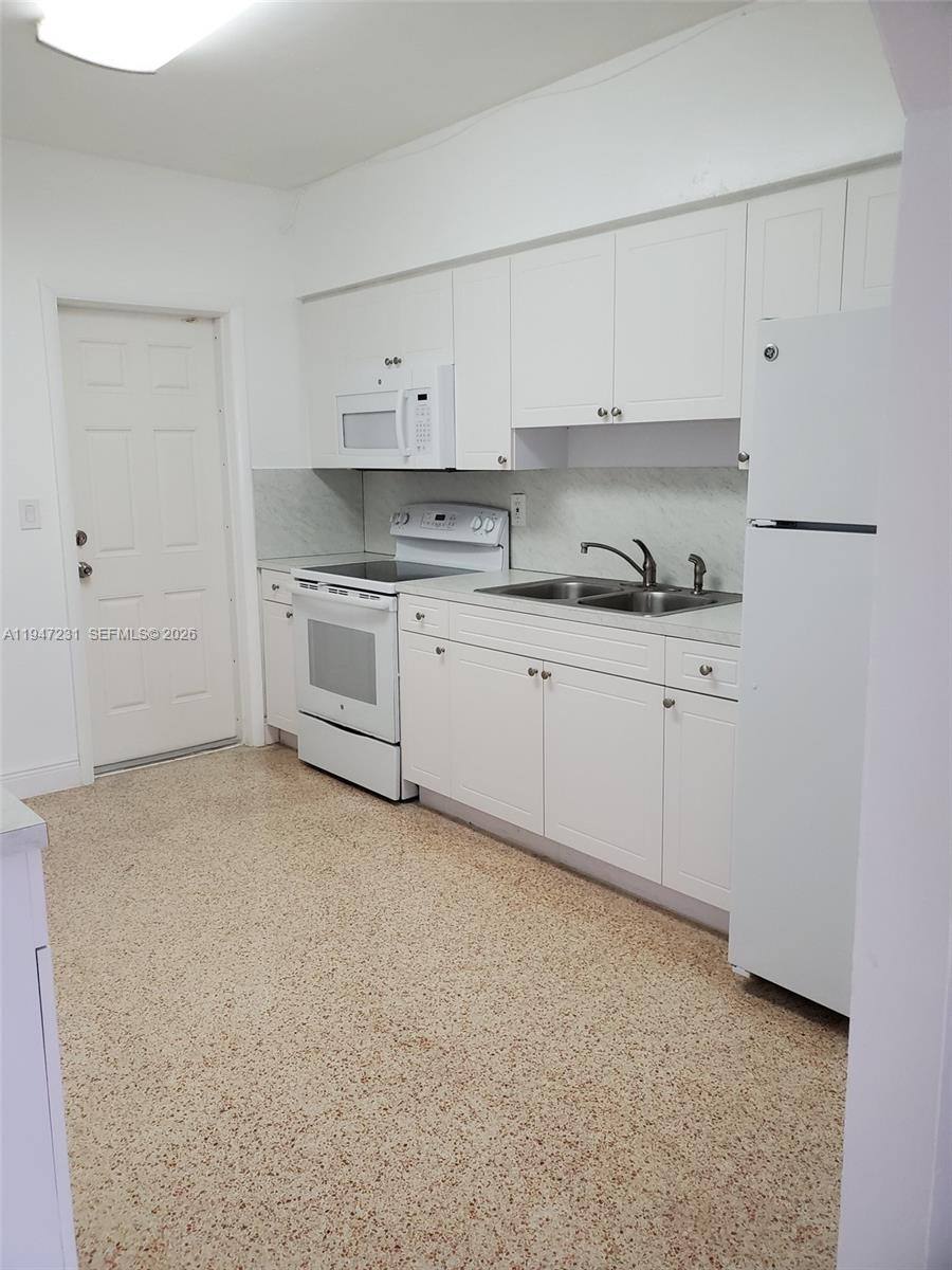 Apartment for rent at 1170 NE 111th St, Miami, FL 33161