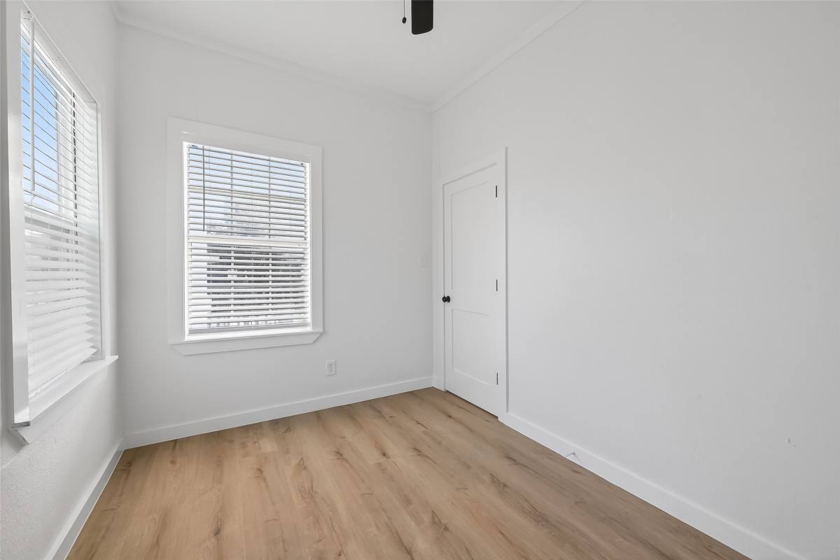 Apartment for rent at 2202 Hutchins St #2202B, Houston, TX 77003
