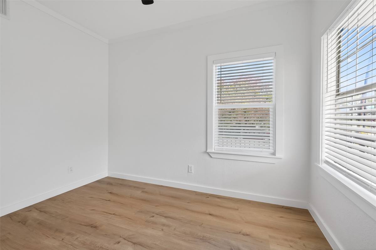 Apartment for rent at 2202 Hutchins St #2202B, Houston, TX 77003