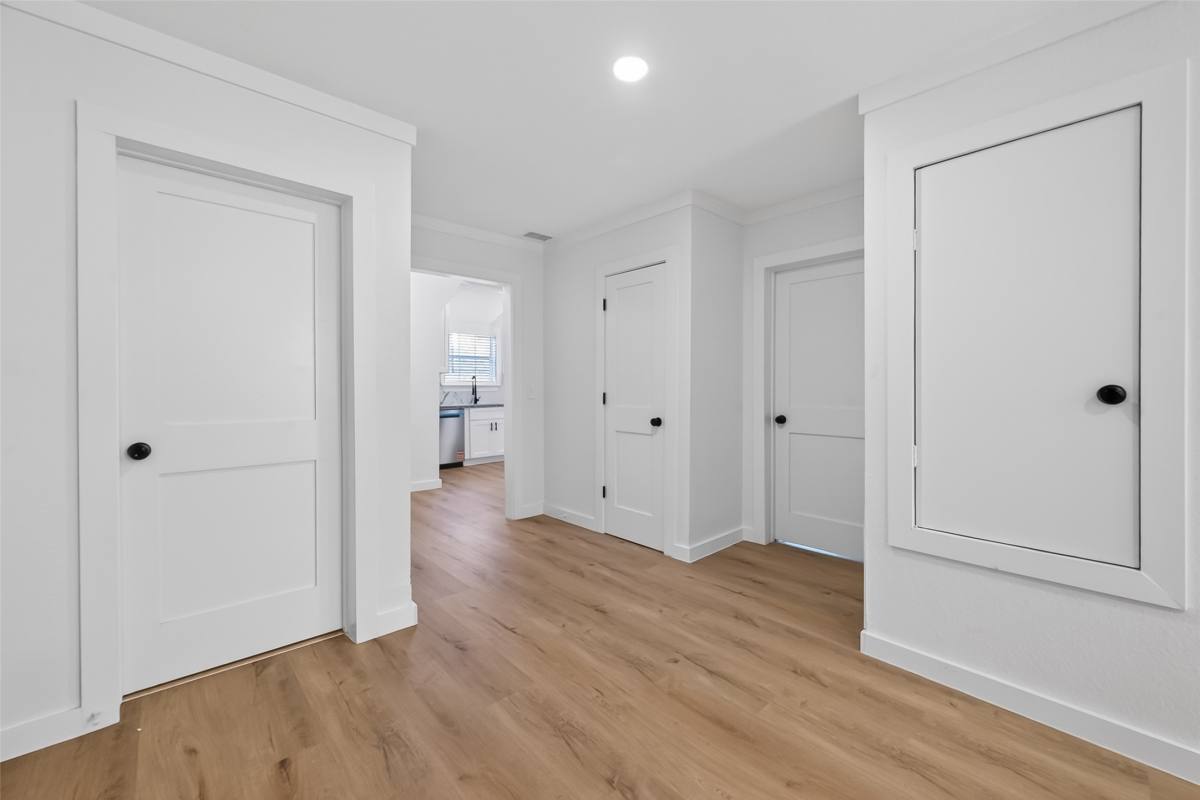 Apartment for rent at 2202 Hutchins St #2202B, Houston, TX 77003