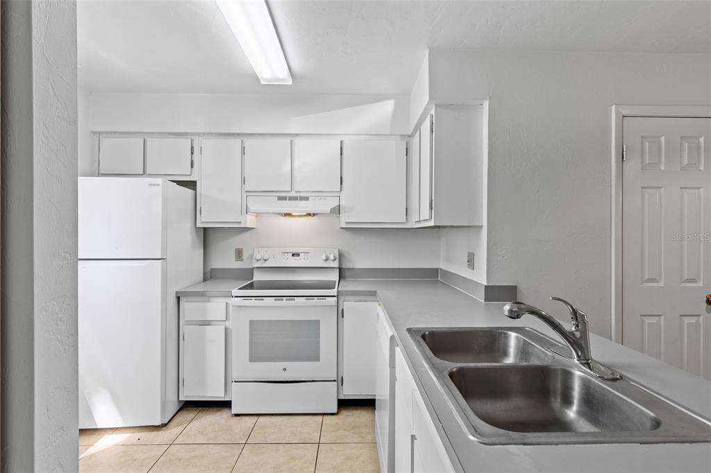 Townhouse for rent at 2219 SW 39th Way, Gainesville, FL 32607