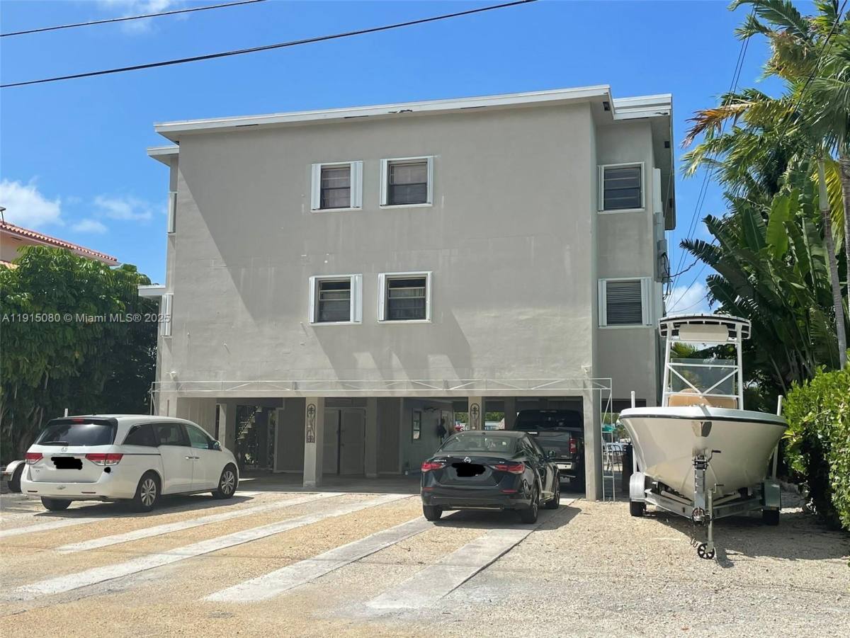 Apartment for rent at 26 S Exuma Rd #26B, Key Largo, FL 33037