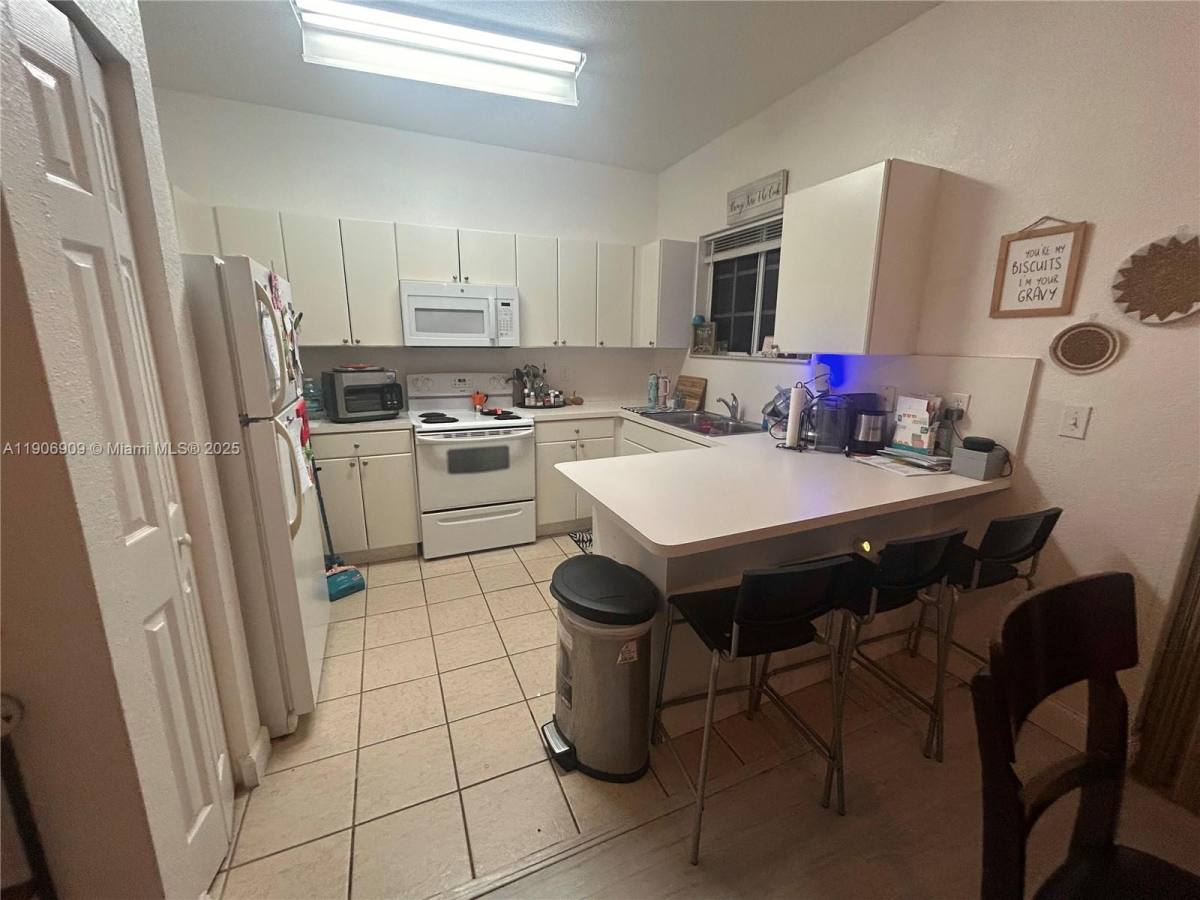 Apartment for rent at 2590 NE 3rd Dr #203, Homestead, FL 33033