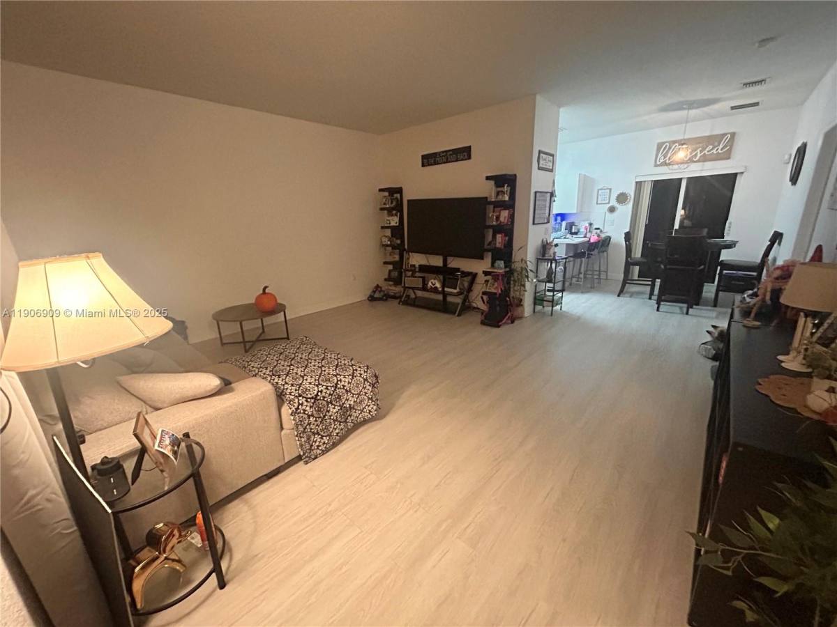 Apartment for rent at 2590 NE 3rd Dr #203, Homestead, FL 33033
