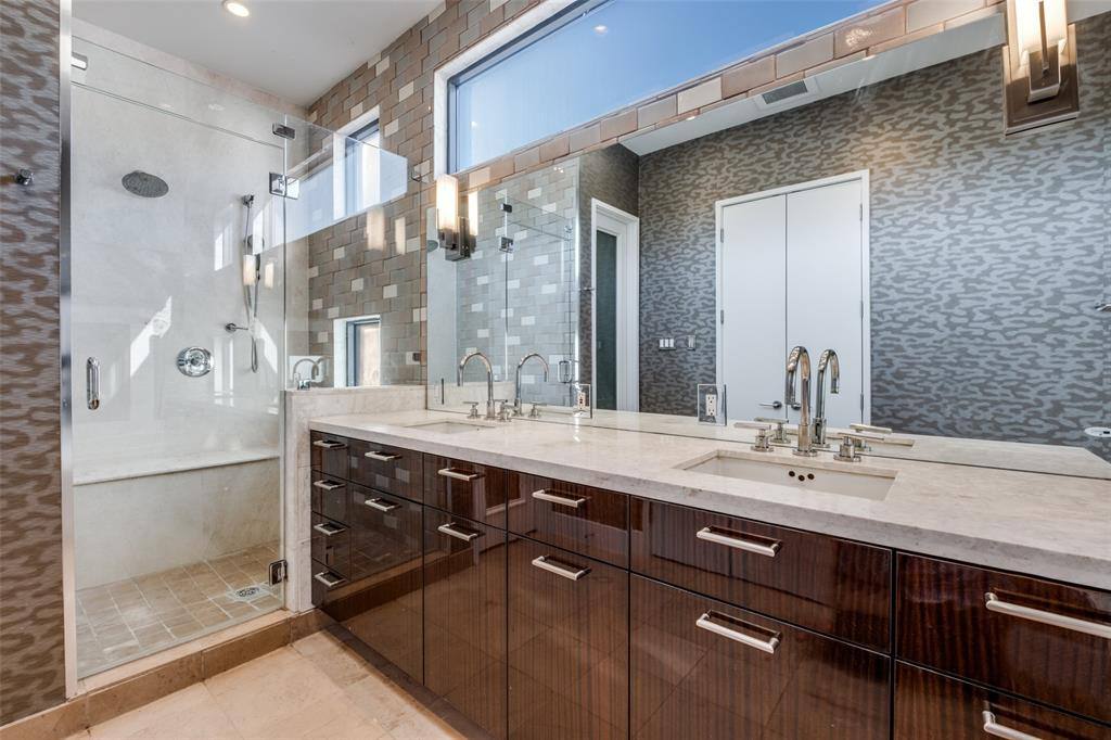 Apartment for rent at 4418 Holland Ave #4418B, Dallas, TX 75219