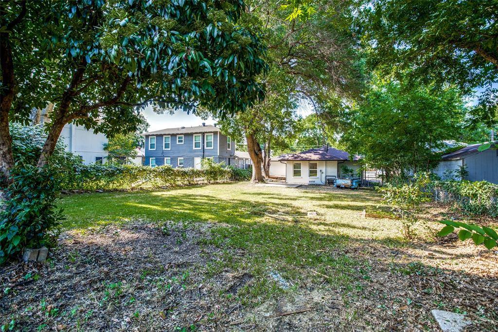 Apartment for rent at 3564 Virginia Blvd, Dallas, TX 75211