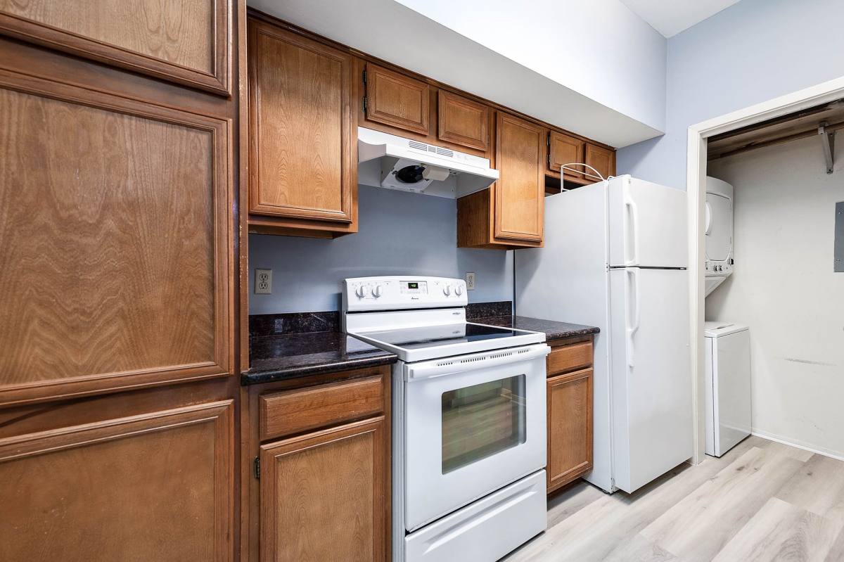 Apartment for rent at 2025 Augusta Dr #507, Houston, TX 77057