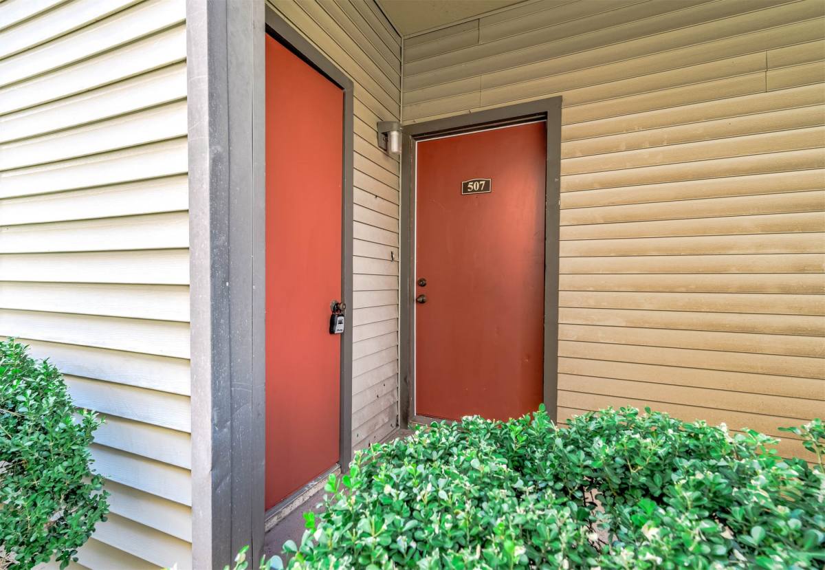 Apartment for rent at 2025 Augusta Dr #507, Houston, TX 77057