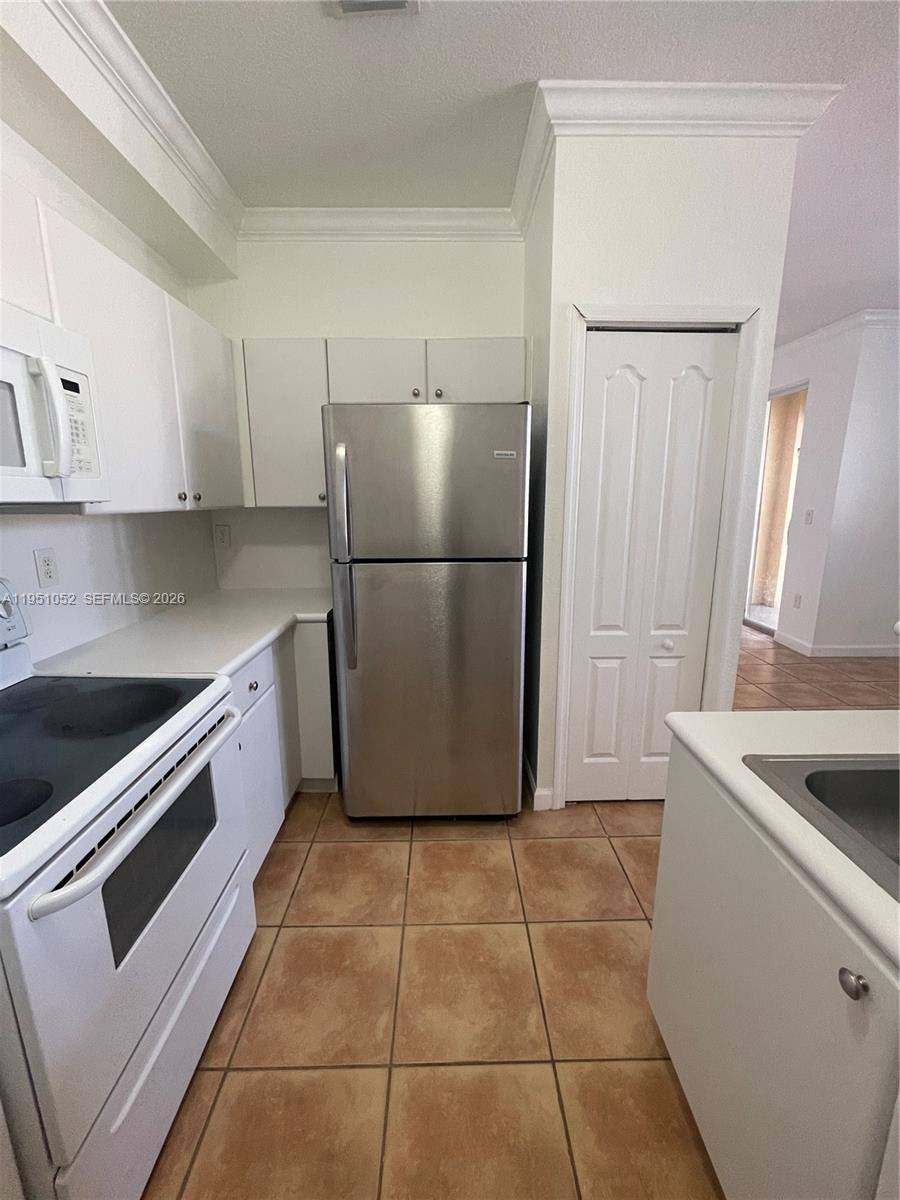 Apartment for rent at 4321 SW 160th Ave #202, Hollywood, FL 33027