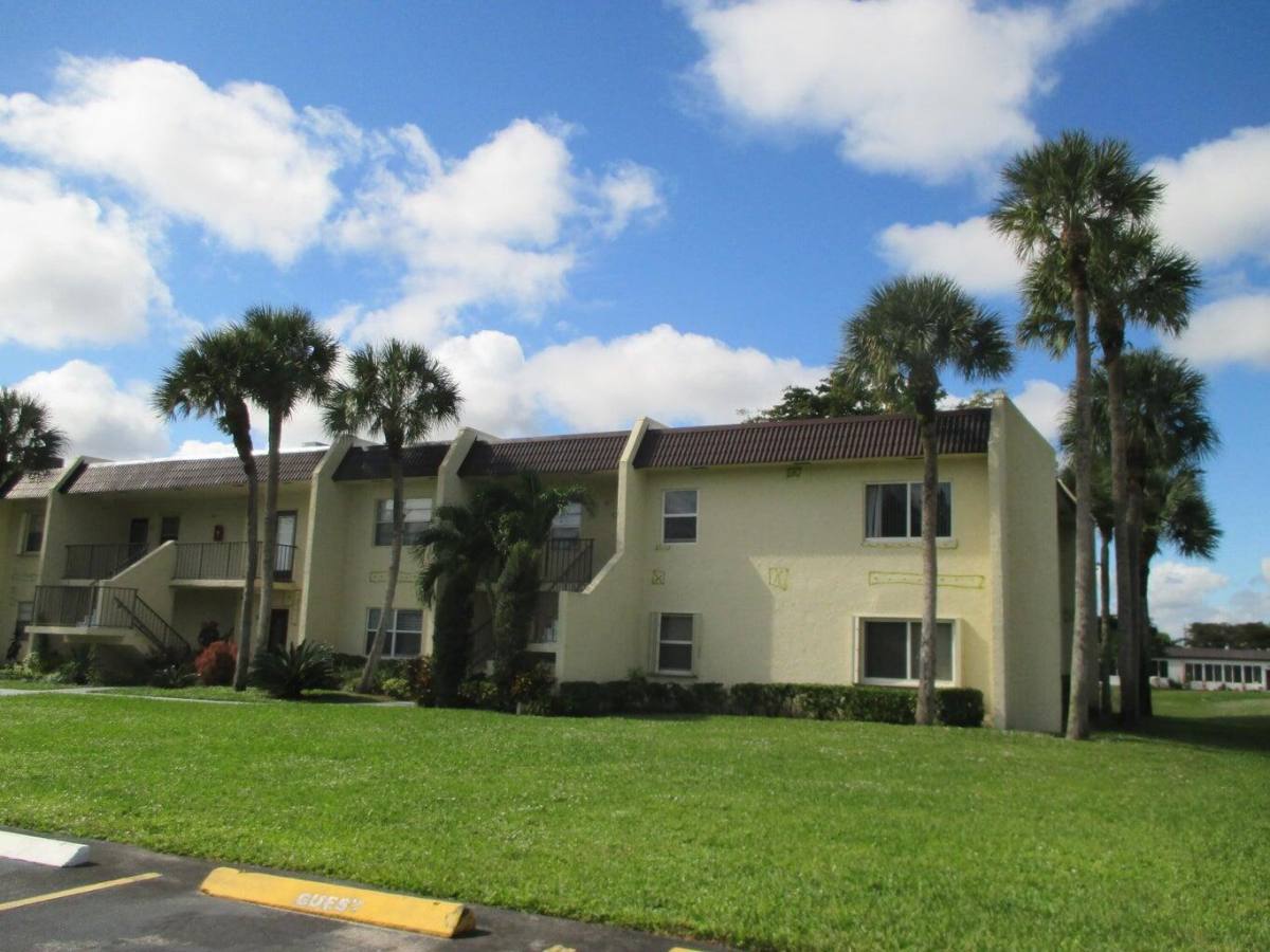 Condo for rent at 154 Lake Meryl Dr #259, West Palm Beach, FL 33411