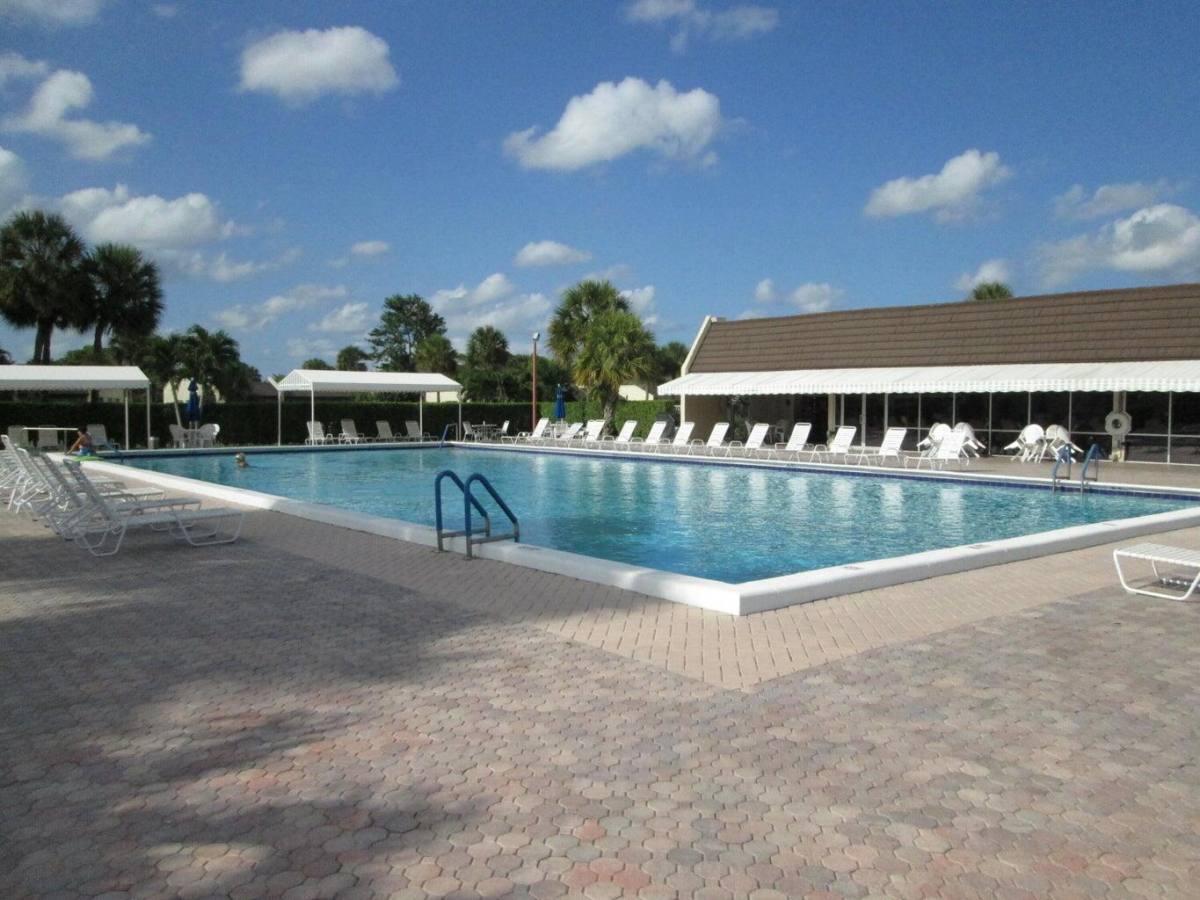 Condo for rent at 154 Lake Meryl Dr #259, West Palm Beach, FL 33411