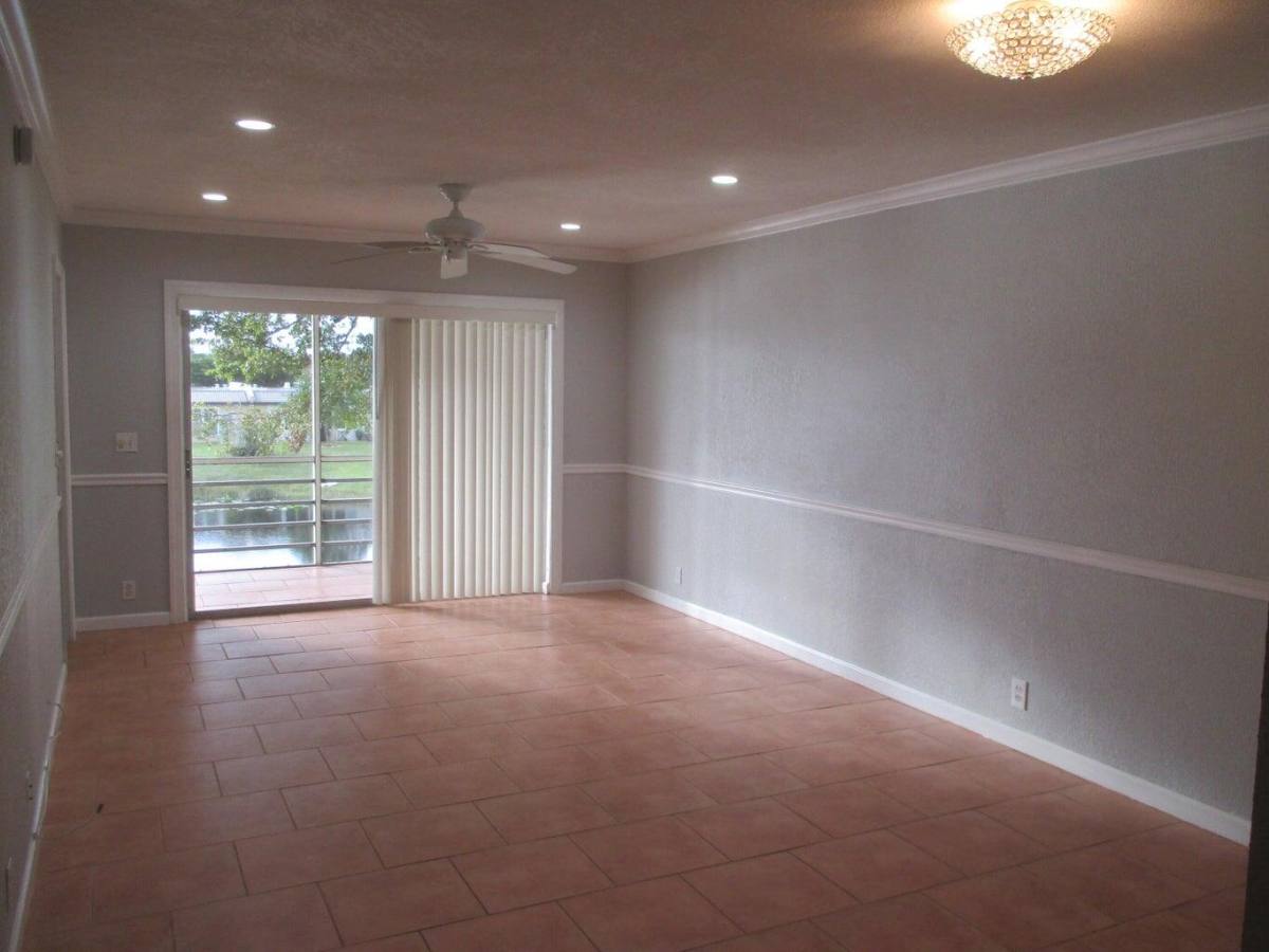 Condo for rent at 154 Lake Meryl Dr #259, West Palm Beach, FL 33411