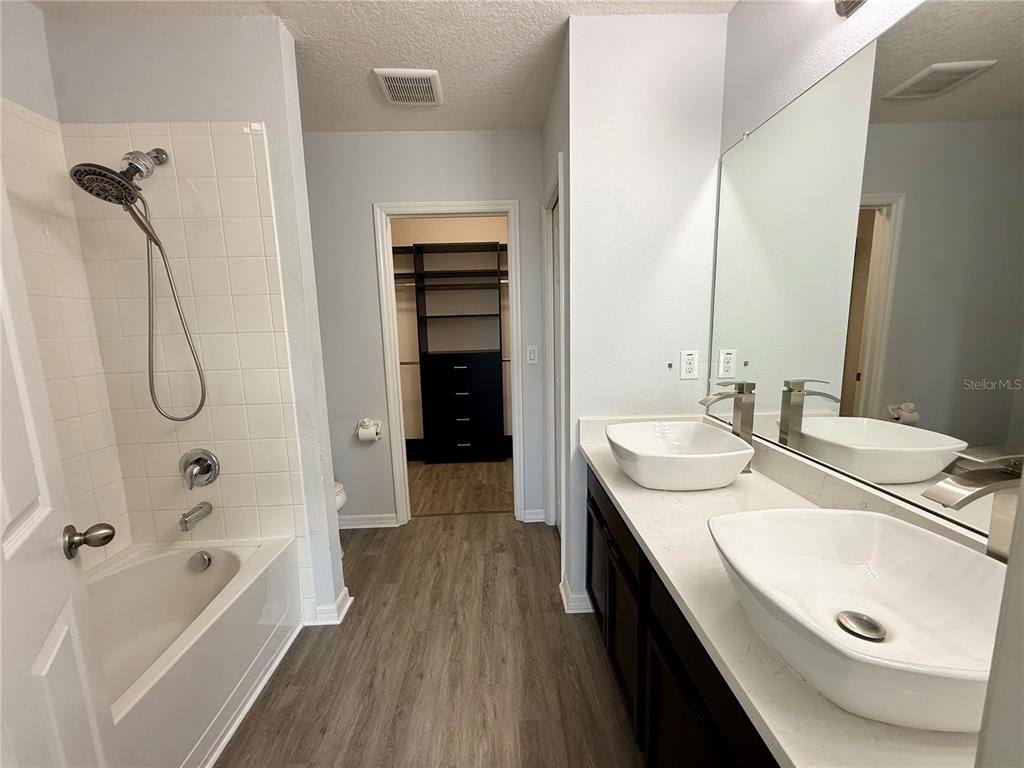 Townhouse for rent at 7011 White Treetop Place, Riverview, FL 33578