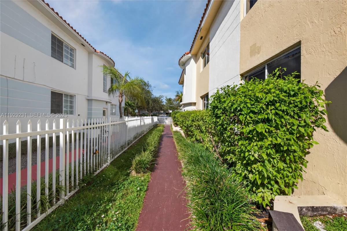 Apartment for rent at 1220 Marseille Dr #5, Miami Beach, FL 33141