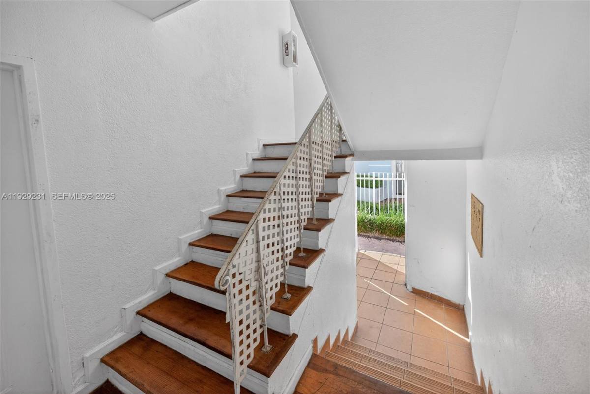 Apartment for rent at 1220 Marseille Dr #5, Miami Beach, FL 33141